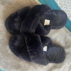 BearPaw Black Fuzzy Slippers